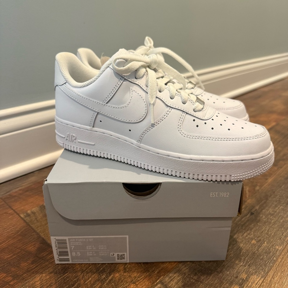 Nike White Air Force 1 Sneakers